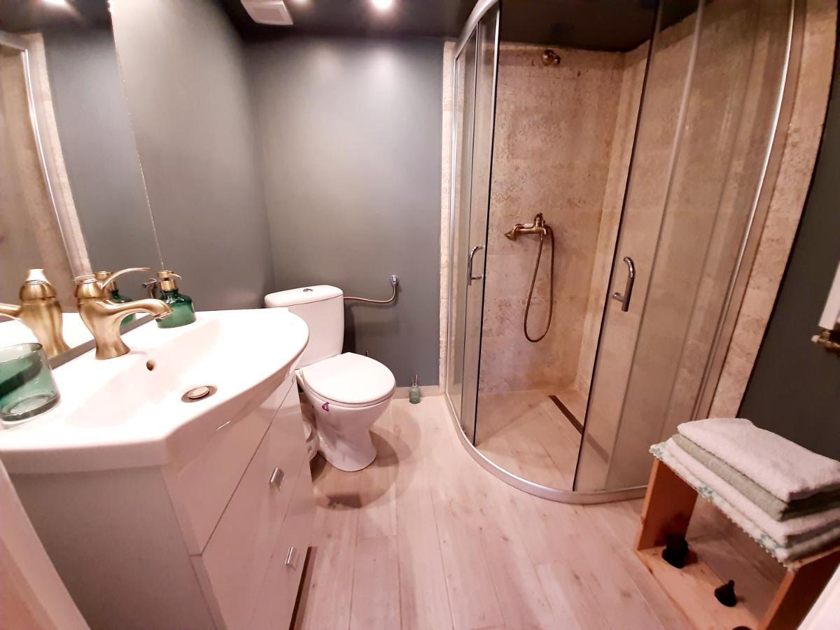 Central Loft Apartment Брашов Экстерьер фото